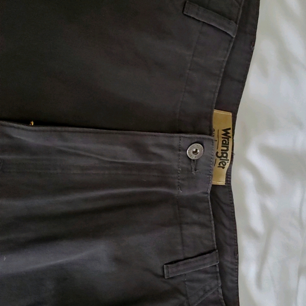 Men's Wrangler Cargo Shorts NWT